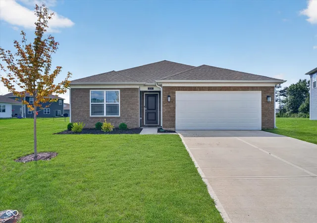 2nd image of 724 Byron St, Greenfield, IN 46140 | MLS# 22121285