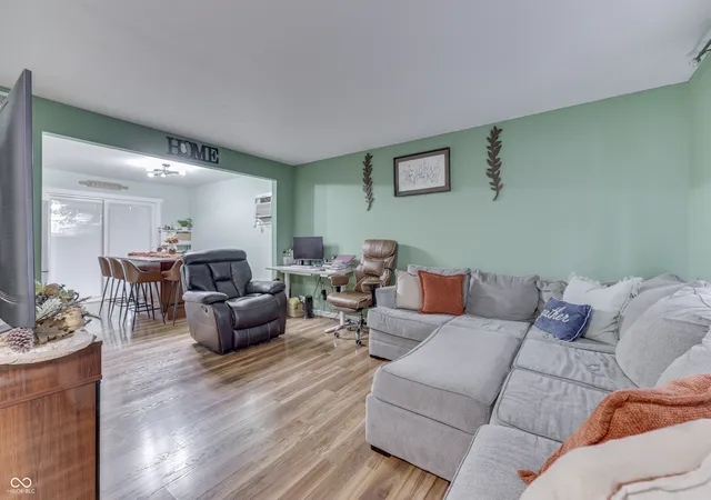 3rd image of 8348 Meadowlark Dr, Indianapolis, IN 46226 | MLS# 22121288