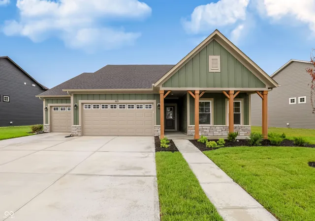 1st image of 8673 Meadowlands Ct, Plainfield, IN 46168 | MLS# 22121294