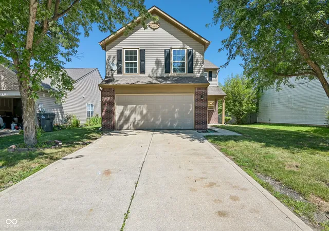 1st image of 2327 Rostock Ct, Indianapolis, IN 46229 | MLS# 22121297