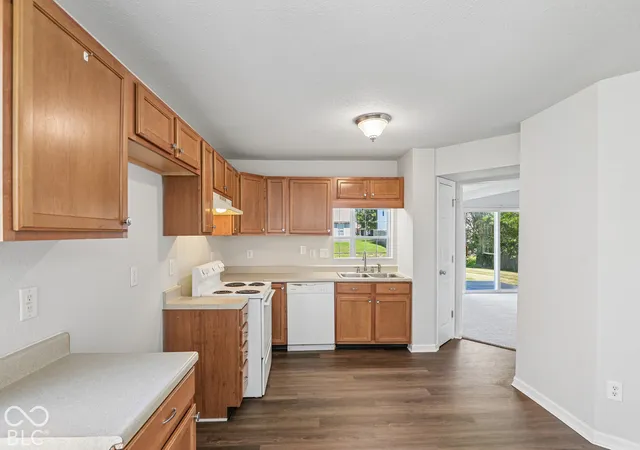 Photo 3 of Single family home for sale at 2327 Rostock Ct, Indianapolis, IN 46229 | MLS# 22121297 | Listing updated on 2026-10-07