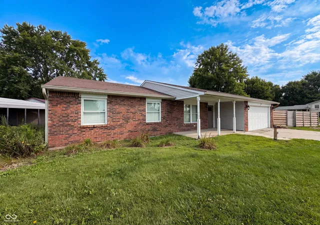 Single family home for sale at 7938 Inverness Dr, Indianapolis, IN 46237 | MLS# 22121300
