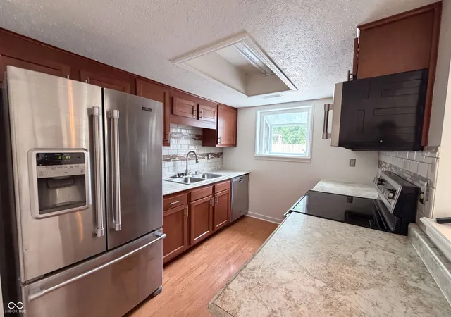 2nd image of 7938 Inverness Dr, Indianapolis, IN 46237 | MLS# 22121300