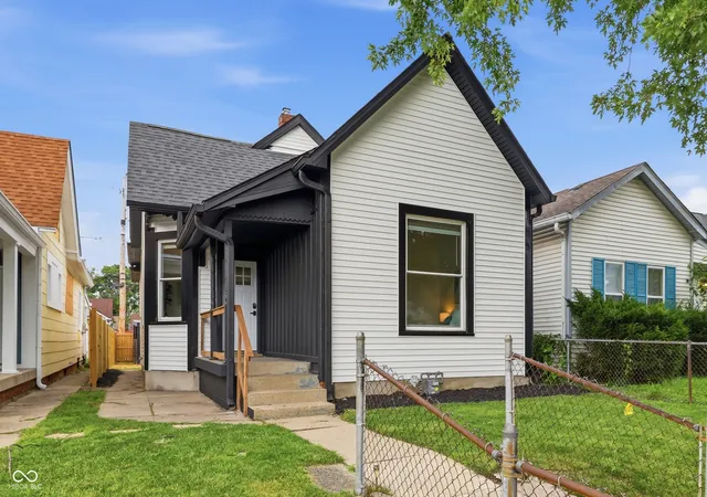 1st image of 1214 Lexington Ave, Indianapolis, IN 46203 | MLS# 22121309