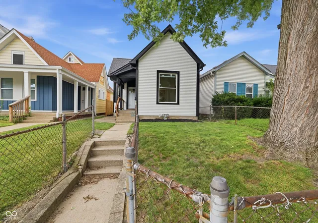 3rd image of 1214 Lexington Ave, Indianapolis, IN 46203 | MLS# 22121309