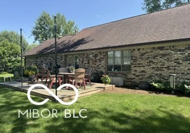 2nd image of 210 Christina Dr, Whiteland, IN 46184 | MLS# 22121313