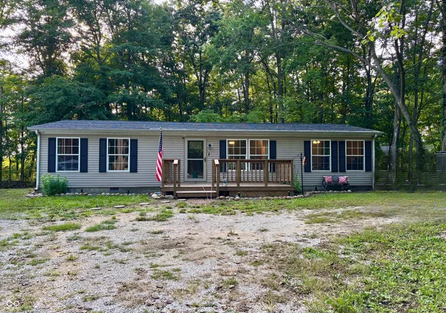 1st image of 10614 W Hickory Ct, Quincy, IN 47456 | MLS# 22121315
