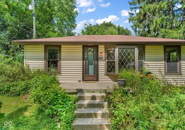 3rd image of 1908 W Northgate St, Indianapolis, IN 46228 | MLS# 22121322