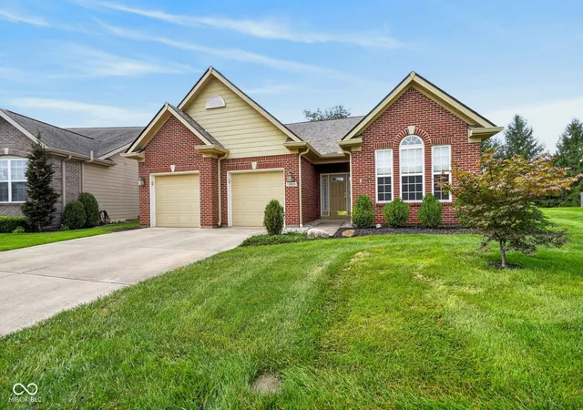 2nd image of 12559 Broadmoor Ct S, Fishers, IN 46037 | MLS# 22121329