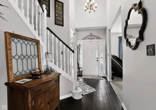 4th image of 8315 Bent Oak Dr, Indianapolis, IN 46236 | MLS# 22121332