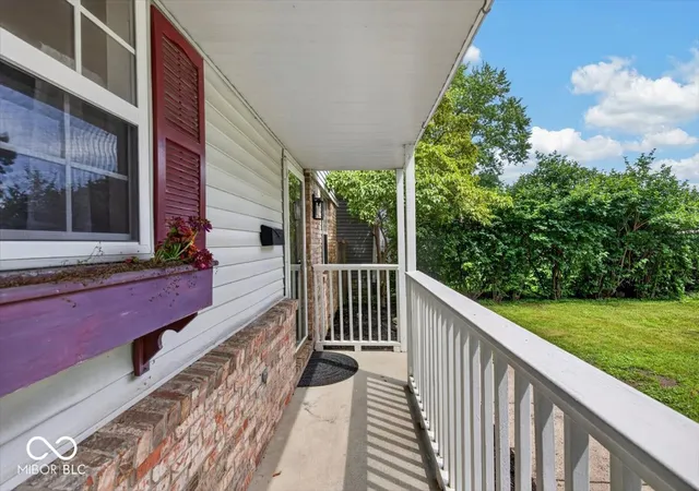 4th image of 2410 Dell Zell Dr, Indianapolis, IN 46220 | MLS# 22121333