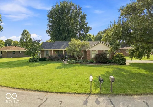 Photo 2 of Sale Pending at 9281 Leroy Rd, Brownsburg, IN 46112 | MLS# 22121337 | Listing updated on 2026-09-13