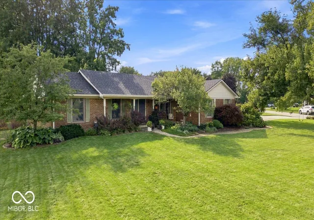 Photo 3 of Sale Pending at 9281 Leroy Rd, Brownsburg, IN 46112 | MLS# 22121337 | Listing updated on 2026-09-13