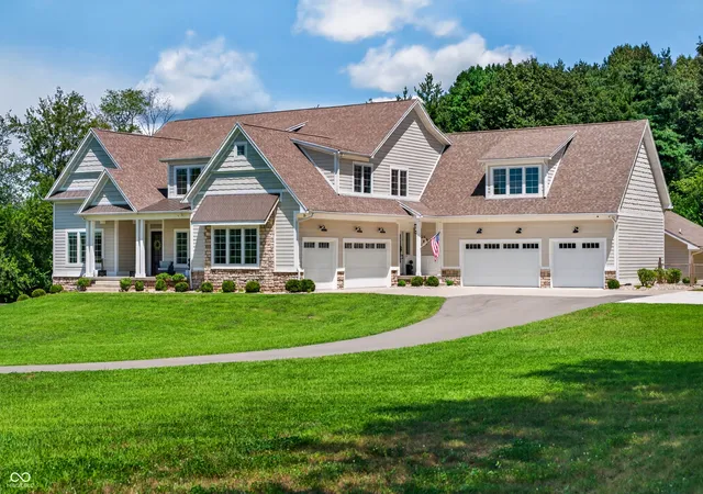 2nd image of 3823 Buckley Ct, Columbus, IN 47203 | MLS# 22121344