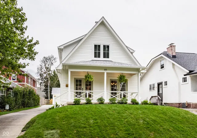 2nd image of 410 E 47th St, Indianapolis, IN 46205 | MLS# 22121347