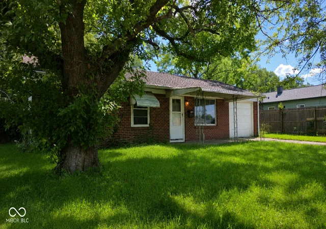 2nd image of 2439 Sickle Rd, Indianapolis, IN 46219 | MLS# 22121360