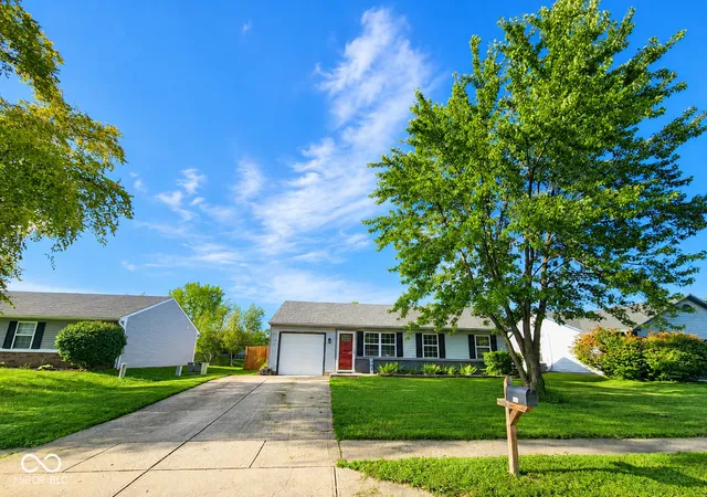 1st image of 134 Meadow Creek South Dr, Whiteland, IN 46184 | MLS# 22121362