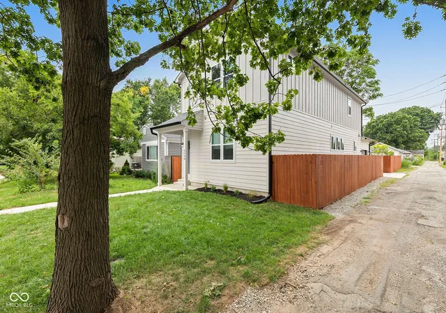 4th image of 4548 Caroline St, Indianapolis, IN 46205 | MLS# 22121363