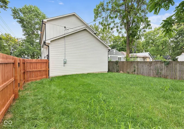 50th image of 4548 Caroline St, Indianapolis, IN 46205 | MLS# 22121363