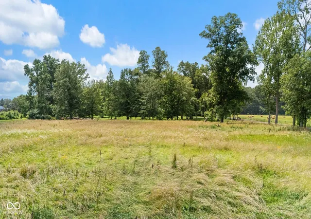 Land for sale at 2672 S Lake Rd, Scottsburg, IN 47170 | MLS# 22121366