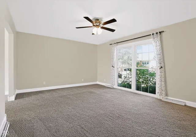 5th image of 5215 Yellowwood Dr, Columbus, IN 47203 | MLS# 22121374
