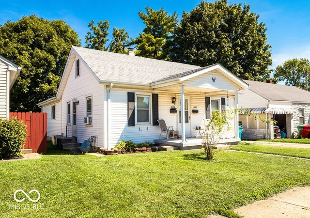 1st image of 1930 1932 Fairmont Ave, New Castle, IN 47362 | MLS# 22121388