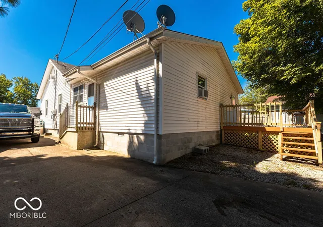 4th image of 1930-1932 Fairmont Ave, New Castle, IN 47362 | MLS# 22121388