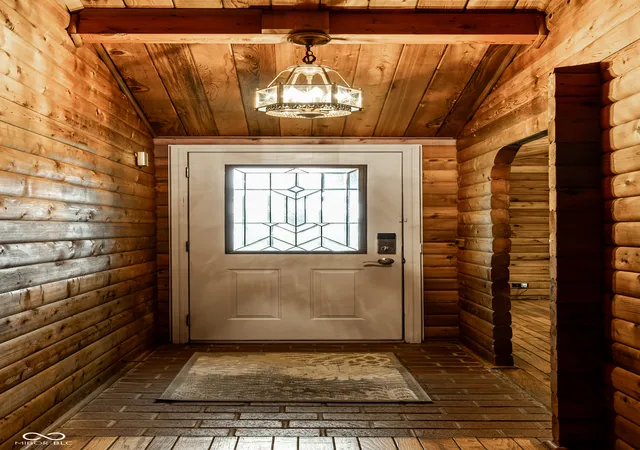 Photo 3 of Sale Pending at 23851 Hobbs Rd, Noblesville, IN 46060 | MLS# 22121406 | Listing updated on 2026-10-08