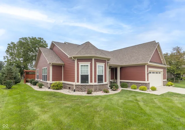2nd image of 1992 S Sugar Gum Trl, Greenfield, IN 46140 | MLS# 22121434