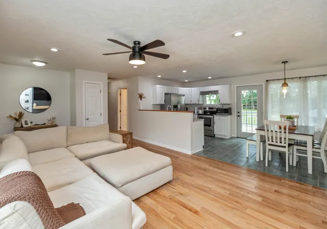 5th image of 605 Gettysburg, Coatesville, IN 46121 | MLS# 22121456