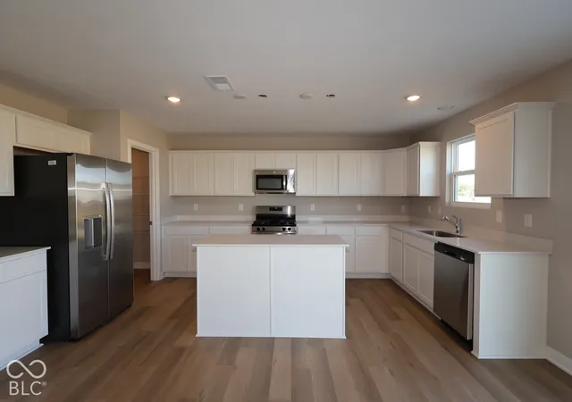 Photo 3 of Single family home for sale at 3925 Teakmill Trl, Indianapolis, IN 46239 | MLS# 22121461 | Listing updated on 2026-10-09