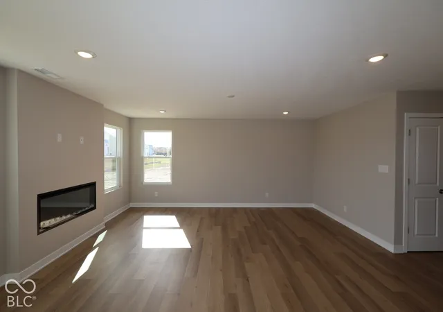 Photo 3 of Single family home for sale at 3925 Teakmill Trl, Indianapolis, IN 46239 | MLS# 22121461 | Listing updated on 2026-10-28