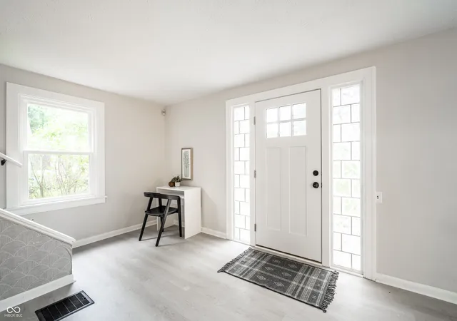 Photo 3 of Sale Pending at 5540 Rockville Rd, Indianapolis, IN 46224 | MLS# 22121468 | Listing updated on 2026-09-08