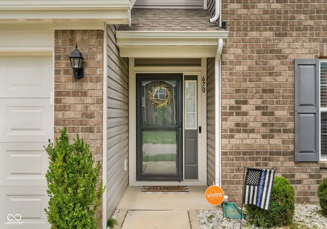 Photo 3 of Single family home for sale at 670 Albermarle Dr, Pittsboro, IN 46167 | MLS# 22121477 | Listing updated on 2026-09-19