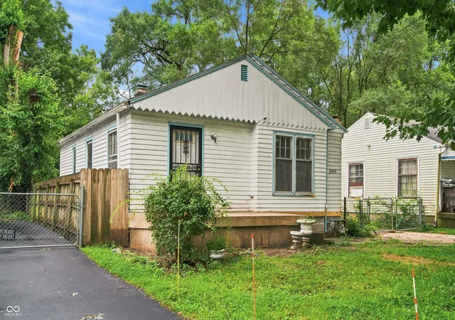 1st image of 3429 Kinnear Ave, Indianapolis, IN 46218 | MLS# 22121482