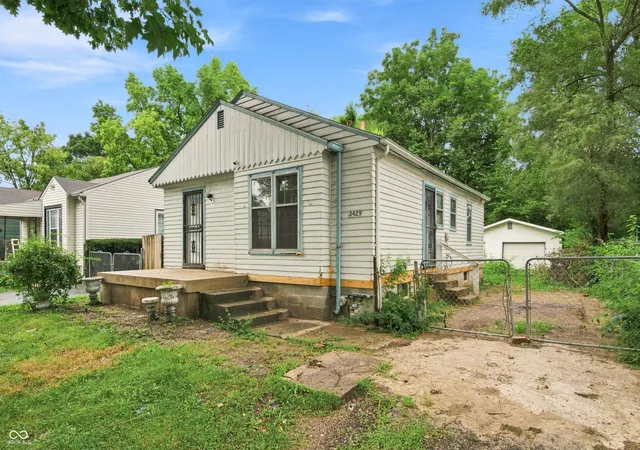 2nd image of 3429 Kinnear Ave, Indianapolis, IN 46218 | MLS# 22121482