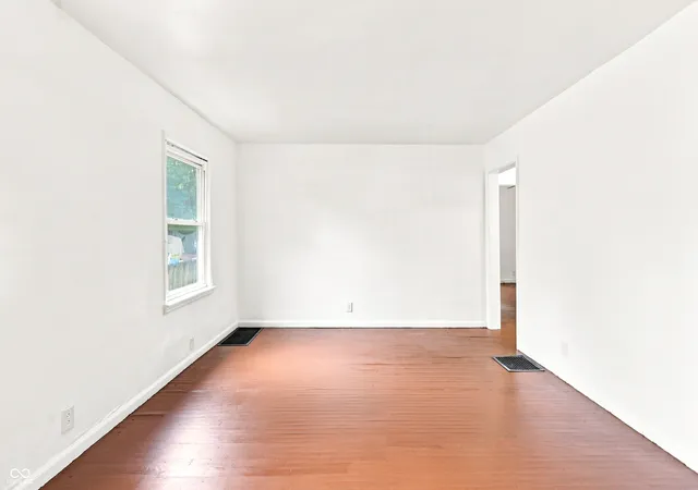 4th image of 3429 Kinnear Ave, Indianapolis, IN 46218 | MLS# 22121482