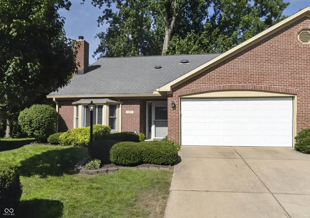 Photo 4 of Single family home for sale at 6503 Waybridge, Indianapolis, IN 46237 | MLS# 22121491 | Listing updated on 2026-10-02