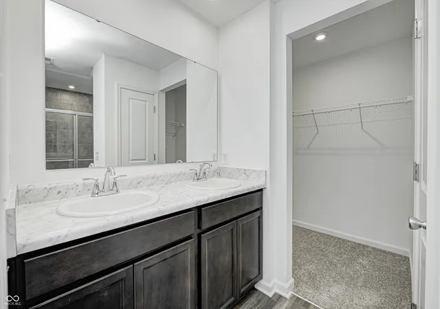 4th image of 2064 Black Oak Dr, Shelbyville, IN 46176 | MLS# 22121500