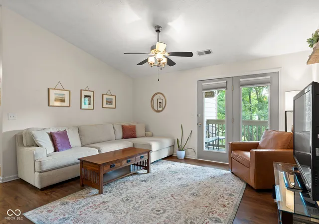 5th image of 8950 Hunters Creek Dr #208, Indianapolis, IN 46227 | MLS# 22121506