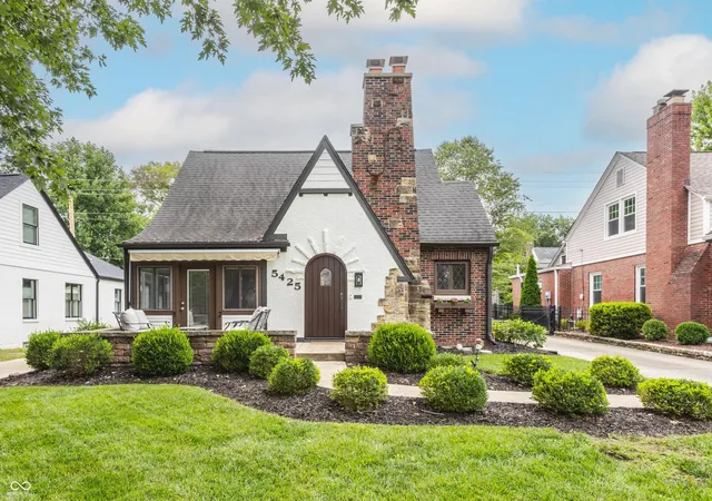 1st image of 5425 N Kenwood Ave, Indianapolis, IN 46208 | MLS# 22121513