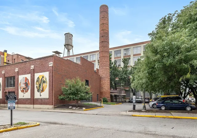 1st image of 611 N Park Ave #105, Indianapolis, IN 46204 | MLS# 22121538