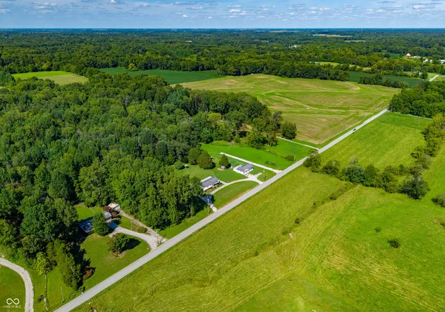 Photo 52 of Sale Pending at 9830 W County Rd 750 N, Elizabethtown, IN 47232 | MLS# 22121553 | Listing updated on 2026-10-01