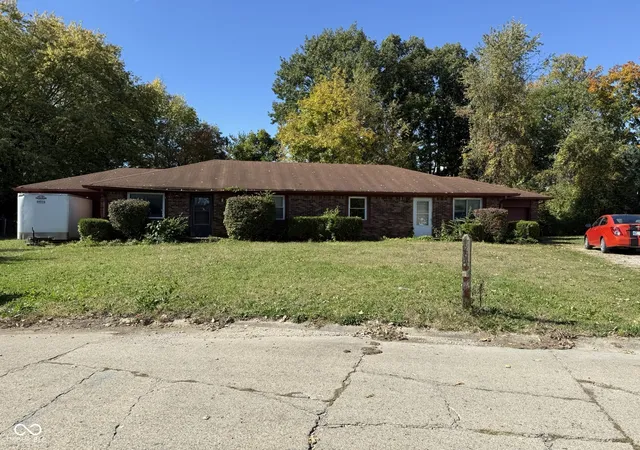 1st image of 8422 Sten Ct, Indianapolis, IN 46227 | MLS# 22121558