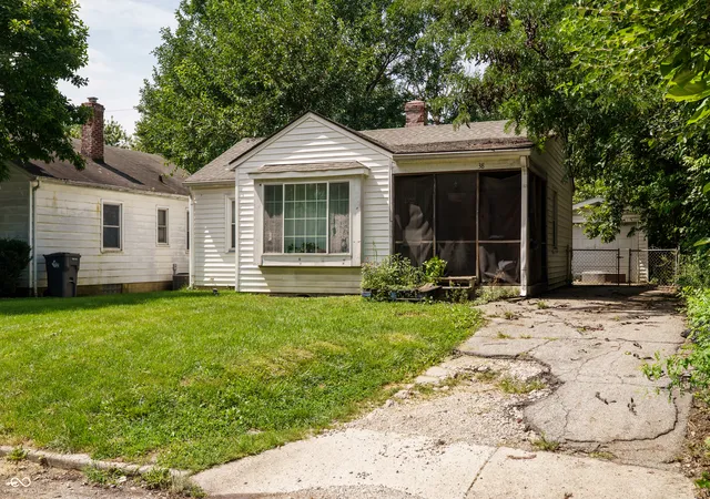 Photo 3 of Single family home for sale at 38 N Catherwood Ave, Indianapolis, IN 46219 | MLS# 22121561 | Listing updated on 2026-10-08