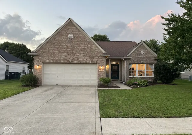 1st image of 7818 Red Sunset Wy, Avon, IN 46123 | MLS# 22121566