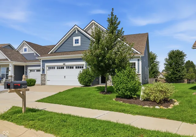 Photo 3 of Sale Pending at 2657 Cottage Ct, Brownsburg, IN 46112 | MLS# 22121572 | Listing updated on 2026-09-30