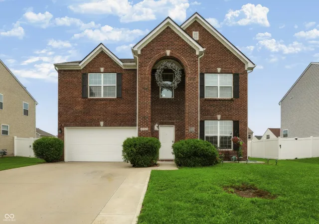 1st image of 1378 Padana Dr, Greenwood, IN 46143 | MLS# 22121581