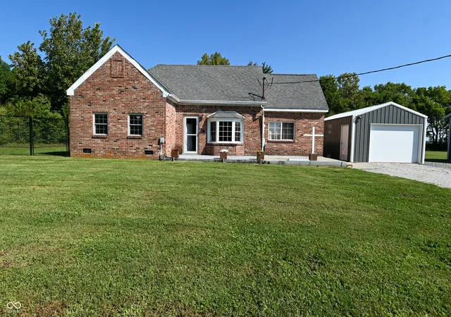 Photo 1 of Single family home for sale at 1196 E County Rd 500 N, Danville, IN 46122 | MLS# 22121582 | Listing updated on 2026-09-14