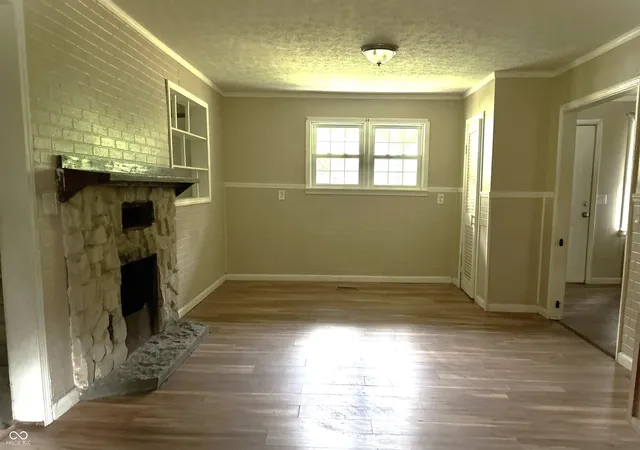 Photo 3 of Single family home for sale at 952 E Booe, Austin, IN 47102 | MLS# 22121596 | Listing updated on 2026-08-22